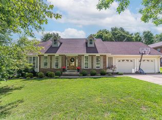 206 Autumn Ridge Rd, Glasgow, KY 42141