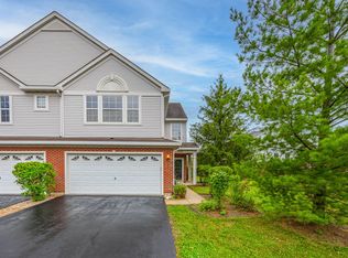 8528 Foxborough Way, Joliet, IL 60431