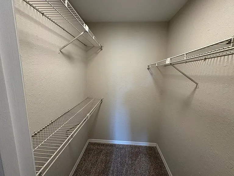 355 Lakepointe Dr #203 — Photo 7