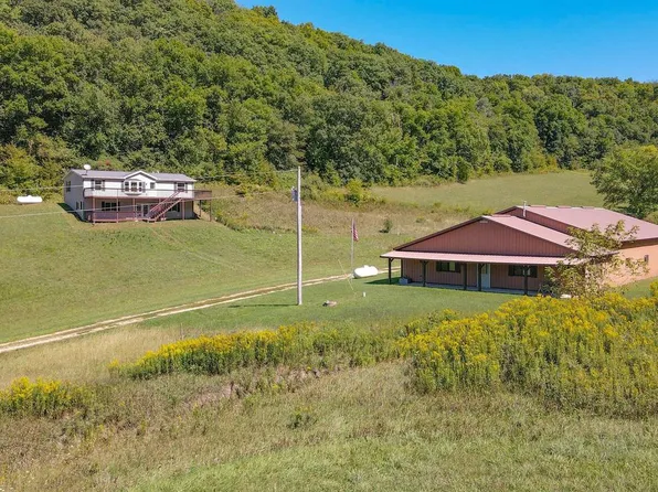 18069 County Road Q, Richland Center, WI 53581
