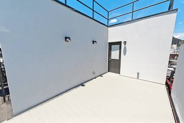 Rented by Compass | media 2