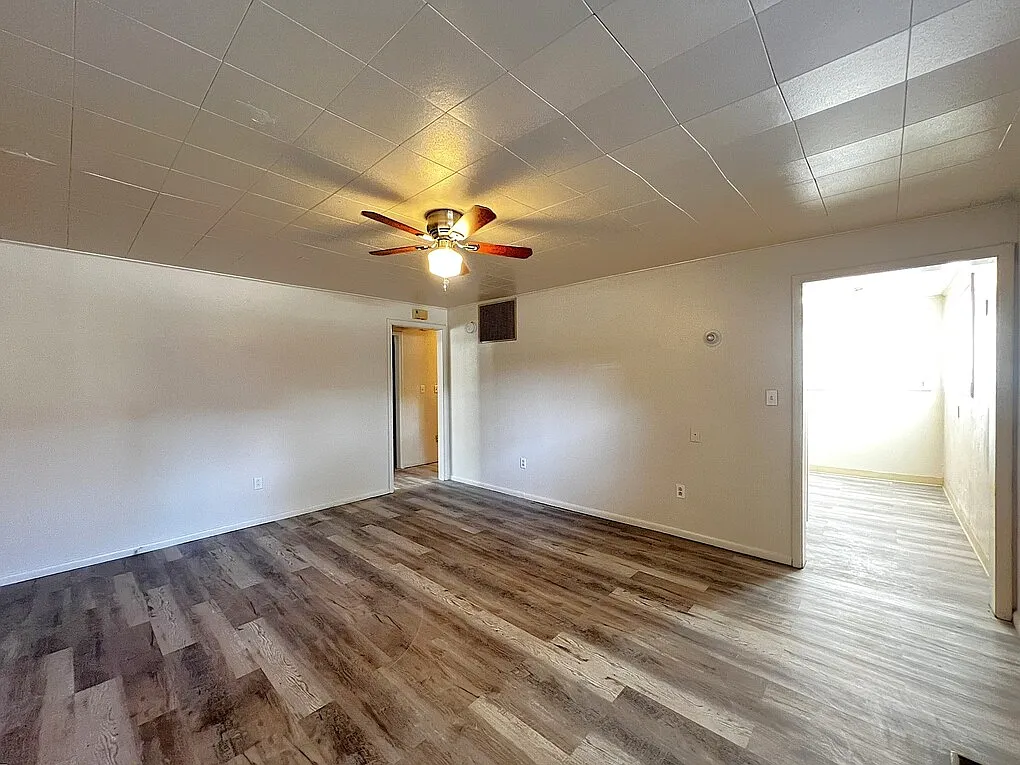 2 bed, 810 sqft, $1,350 — Photo 4