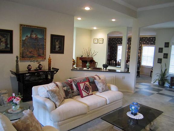 3rd image of 2303 Grenoble Dr