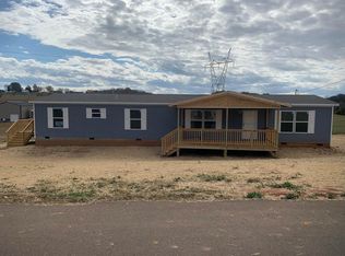 659 Towers Dr, Dandridge, TN 37725