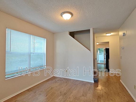 4th image of 5145 Glen Alan Ct N