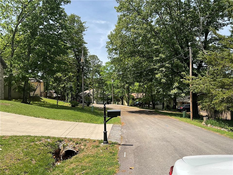1st image of Whitfield Ln #59