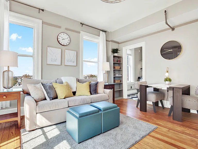 24 E Liberty St #64 — Photo 9