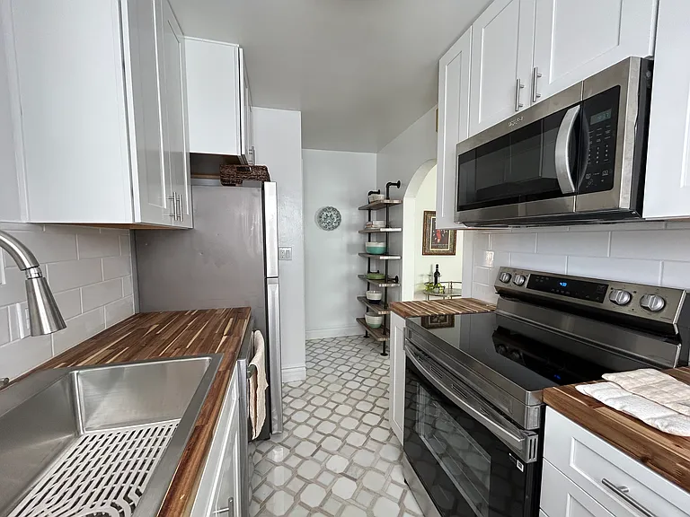 1220 Magnolia St — Photo 17