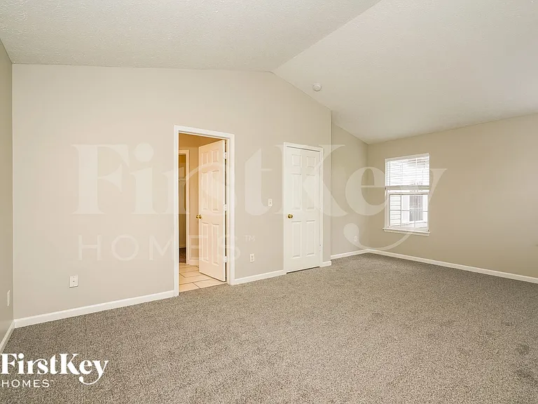 10741 Newgate Ln — Photo 7