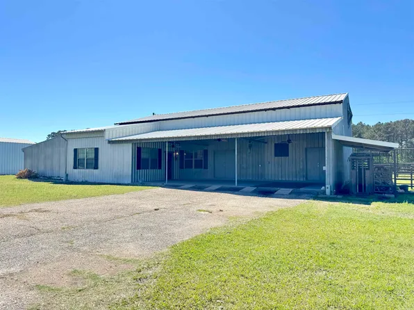 151 Private Road 779, De Berry, TX 75639
