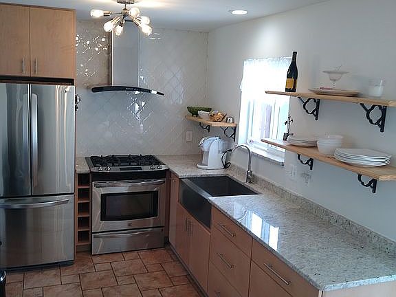 2nd image of 23020 Glenbrook St