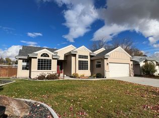 1696 E Laurelwood Dr, Eagle, ID 83616