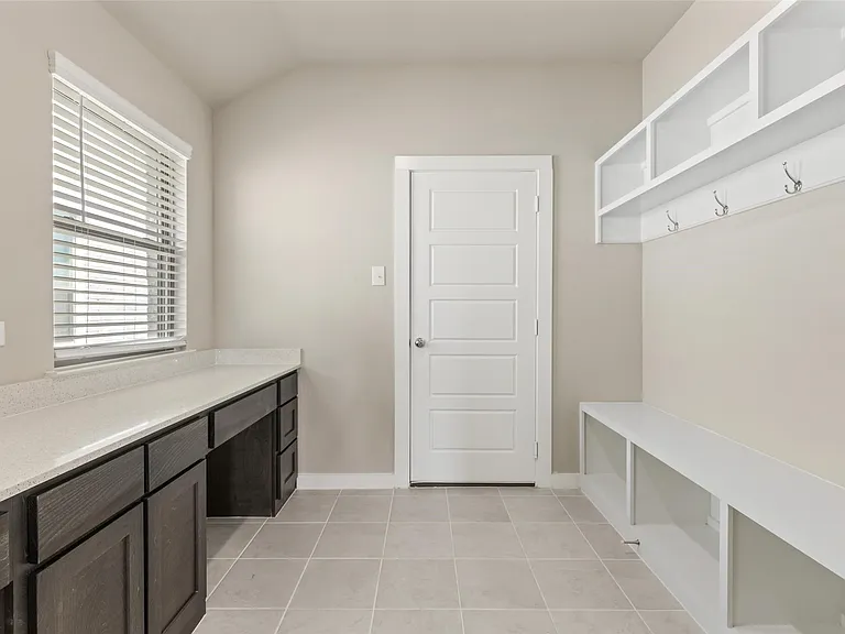 216 Arrow Wood Rd — Photo 10