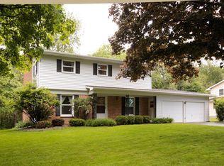 648 East Dr, Marshall, MI 49068