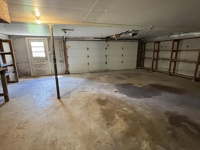611 Birch St — Photo 18