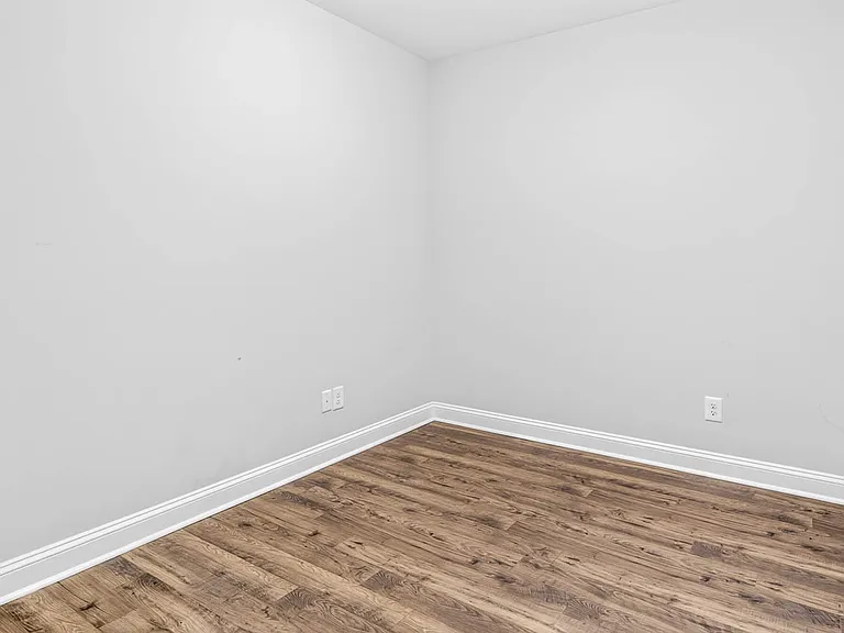 1155 Breadsell Ln — Photo 32