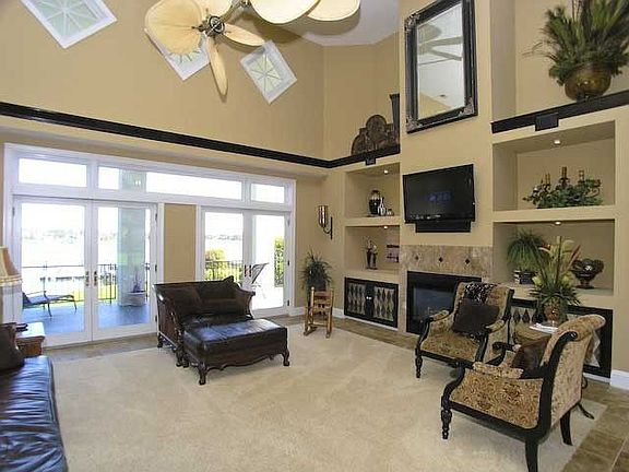 5th image of 185 Knoxview Ln