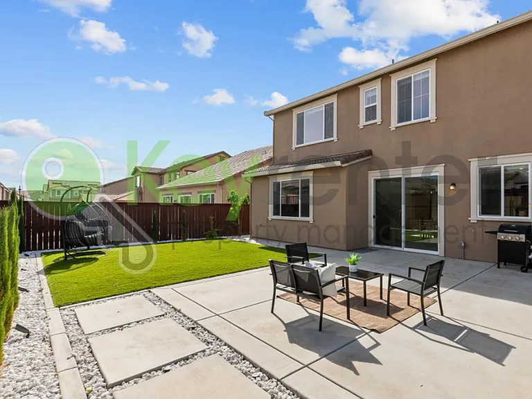4288 Crescent Way — Photo 43