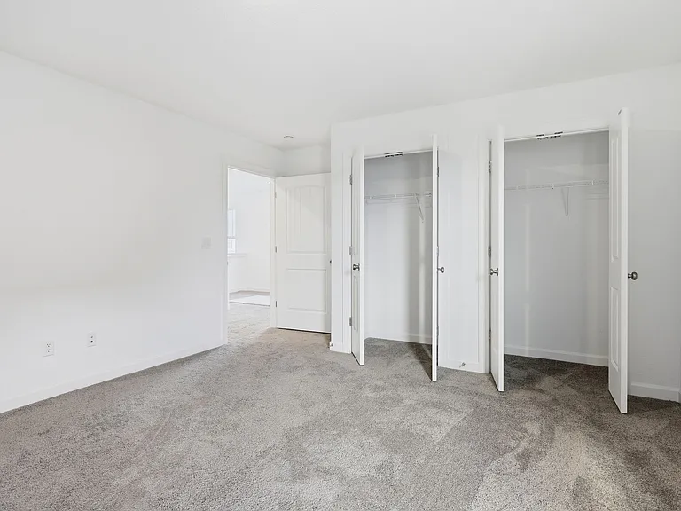 208 Ryker Rd E — Photo 24