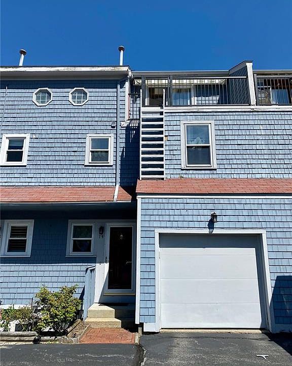 1st image of 79 Duke St Unit 14