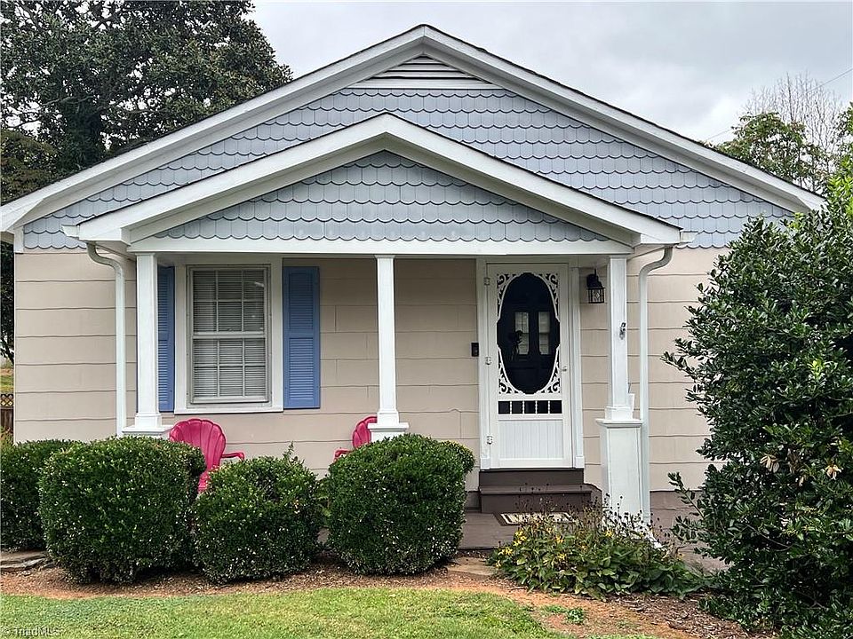 1st image of 509 1/2 F St