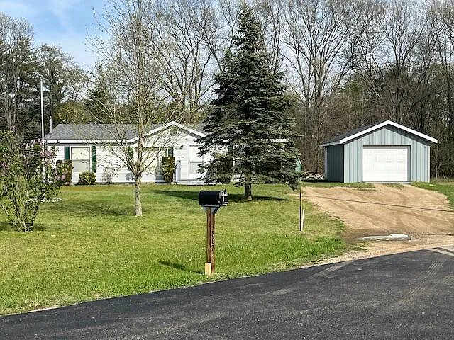 1807 Alexa Ln photo 1
