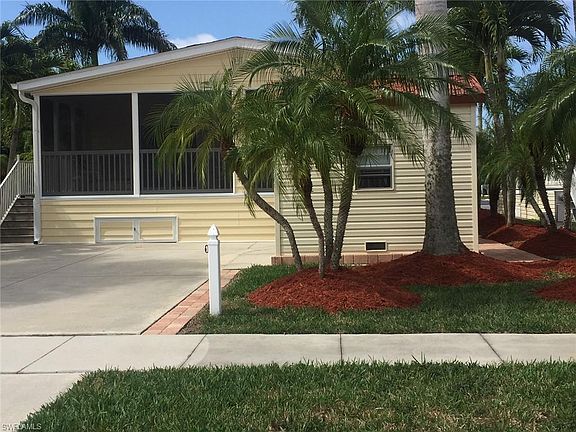 3rd image of 1332 Amethyst Lake Ln