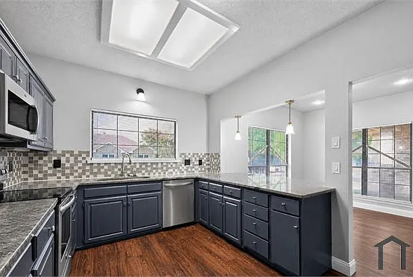 7105 Alissa Dr — Photo 12