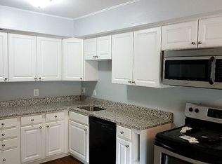 150 Ladd Rd #1, Walled Lake, MI 48390