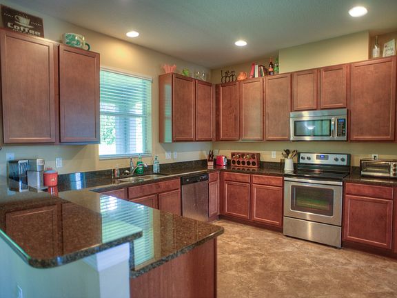 2nd image of 5305 Shasta Daisy Pl
