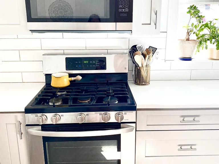 2434 W 34th Ave — Photo 6