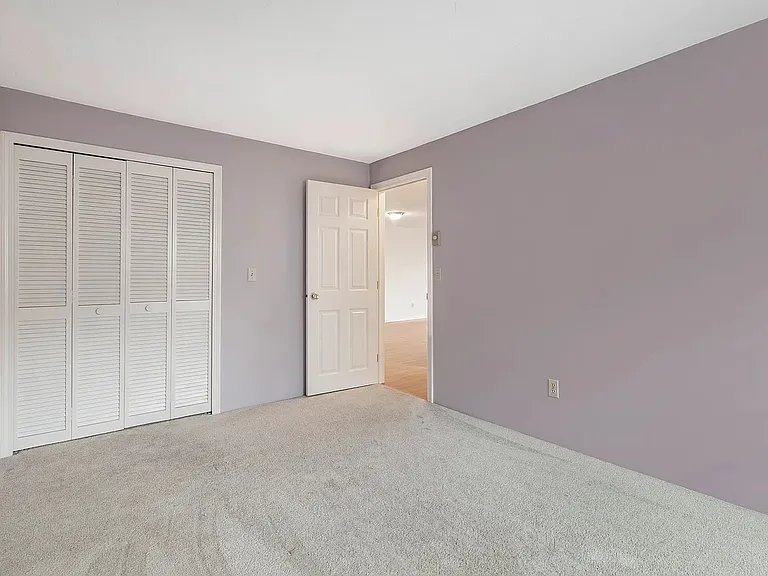 11 Gibbs St #I — Photo 9
