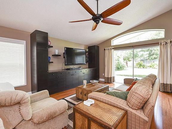 2nd image of 6228 Glenn Cliff Way