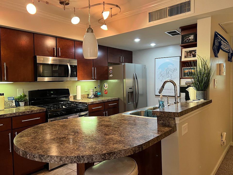 145VA205 Bar counter