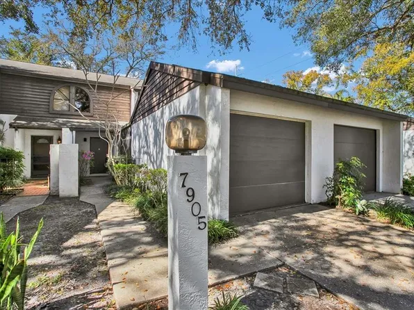 7905 Luxbury Pl, Tampa, FL 33614