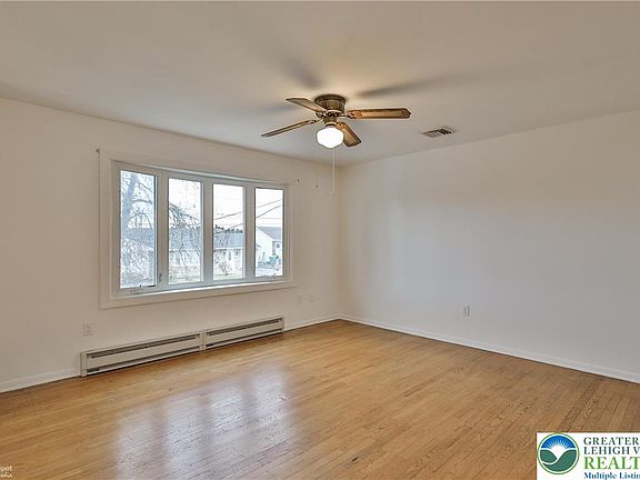 4th image of 305 Carbon St
