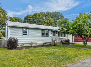 134 Lake Garden Dr, Cranston, RI 02920