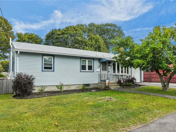 134 Lake Garden Dr, Cranston, RI 02920