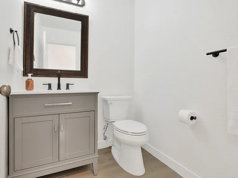 1615 Bryce Canyon Ln — Photo 25