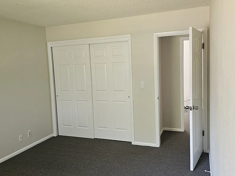 1137 S Bryan Ave — Photo 11