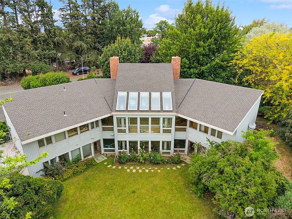 2nd image of 501 W 8th Avenue