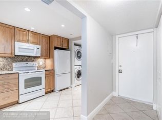 400 Commodore Dr APT 103, Fort Lauderdale, FL 33325