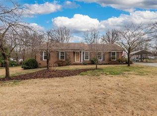 817 Mystic Dr, Greensboro, NC 27406