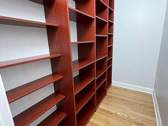 Walk In Pantry/Floor to Ceiling Shelving