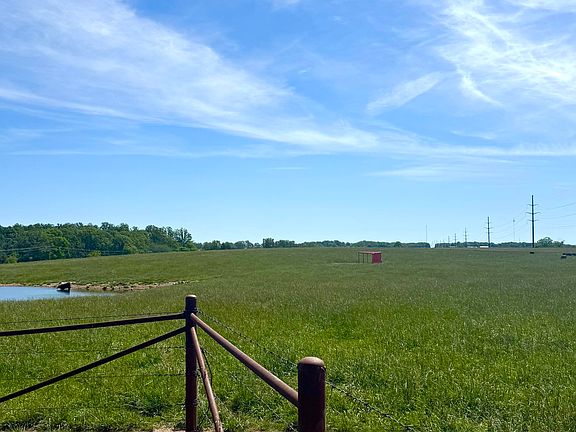 4th image of 8948 Sunny Slope Lane