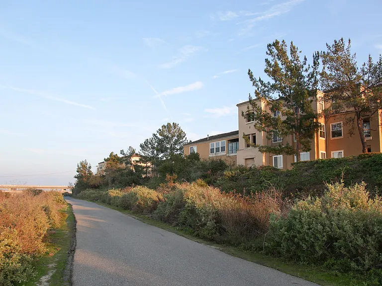Baypointe Apartment Homes — Photo 12