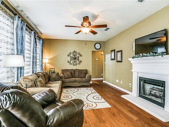 4th image of 8705 Muir Dr