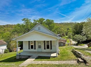 608 Wright St, Jellico, TN 37762