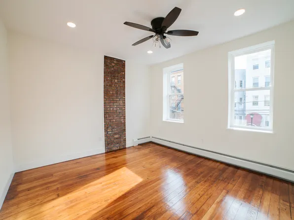 206 48th St #2B, Union City, NJ 07087