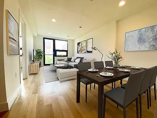 Rented by Yunan LLC | media 9